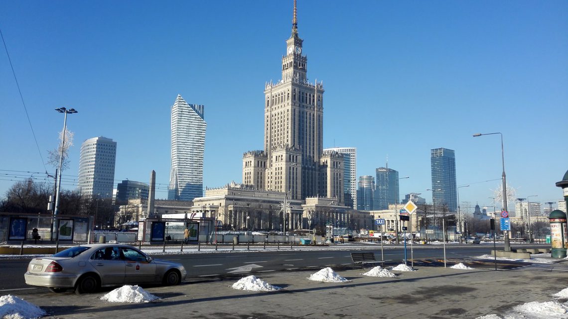 Najlepsze zarobki niezmiennie w Warszawie Najlepsze zarobki niezmiennie w Warszawie