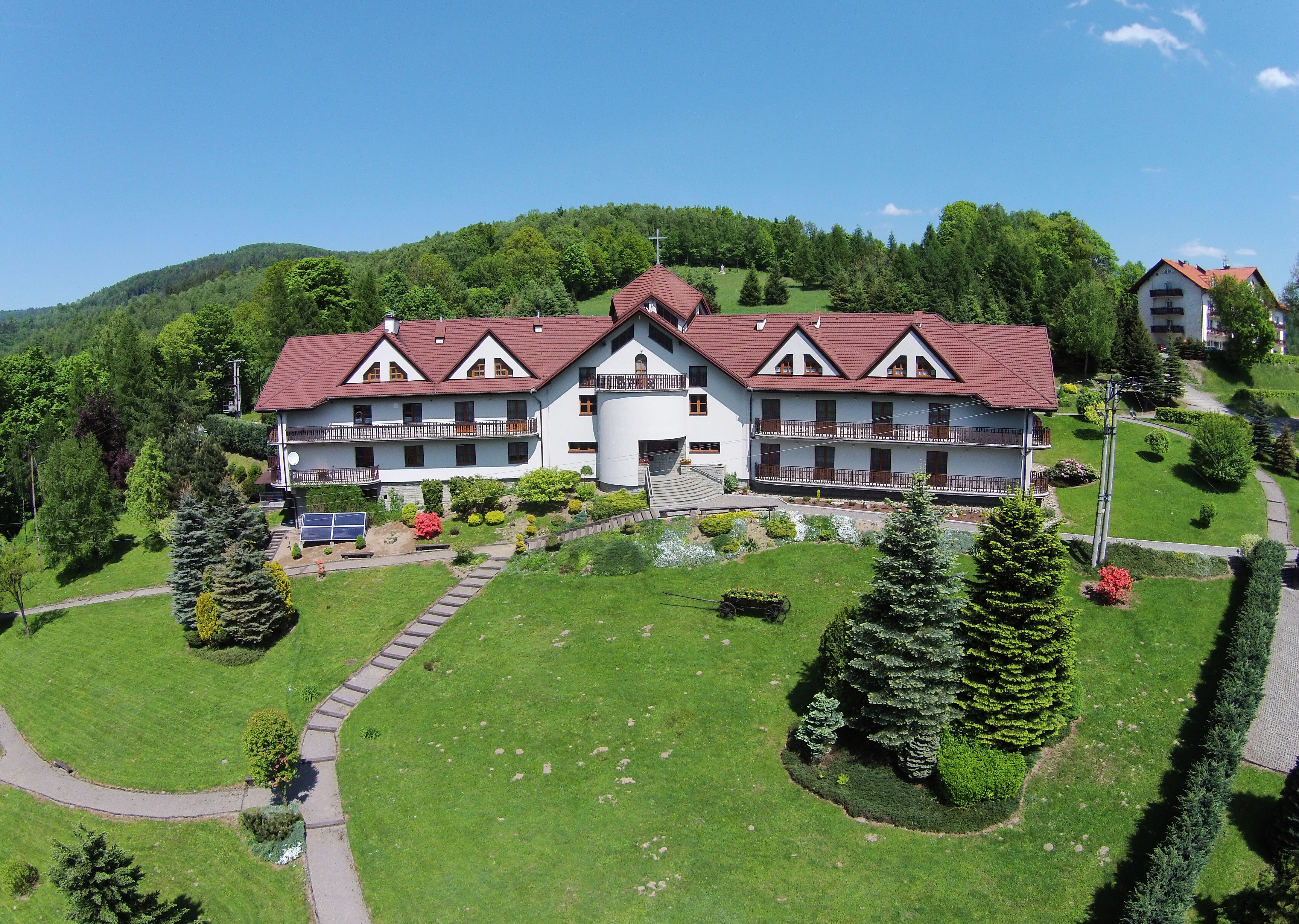 praca Kucharz, pomoc kuchenna, sprzątaczka